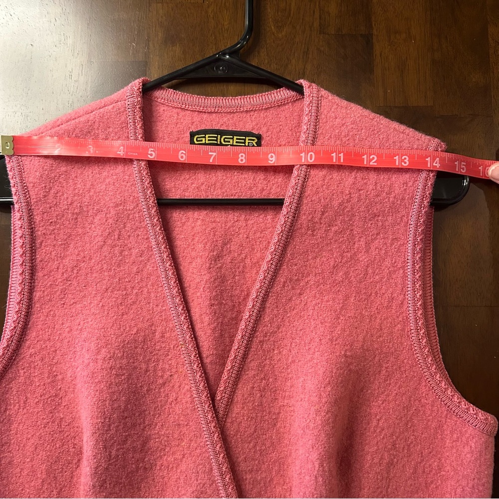 Vintage Geiger Vest Pink 100% Boiled Wool Austria Size 42 or U.S. Size Small - Picture 15 of 16